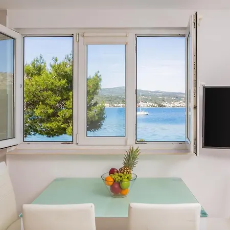 Estella * Rogoznica (Sibenik-Knin)