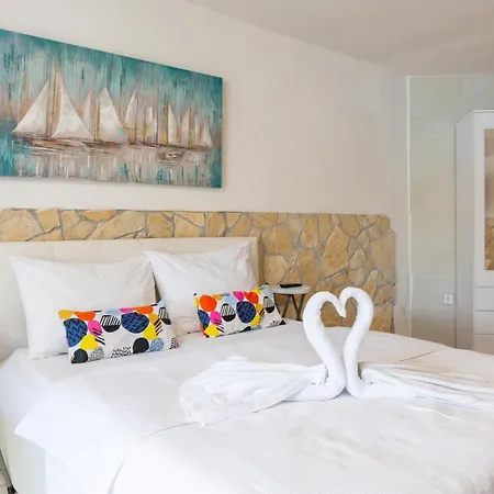 Estella Rogoznica (Sibenik-Knin)