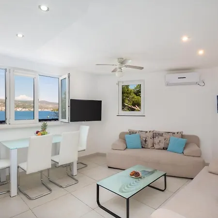 Estella Rogoznica (Sibenik-Knin)