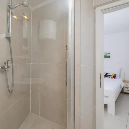 Estella Apartment