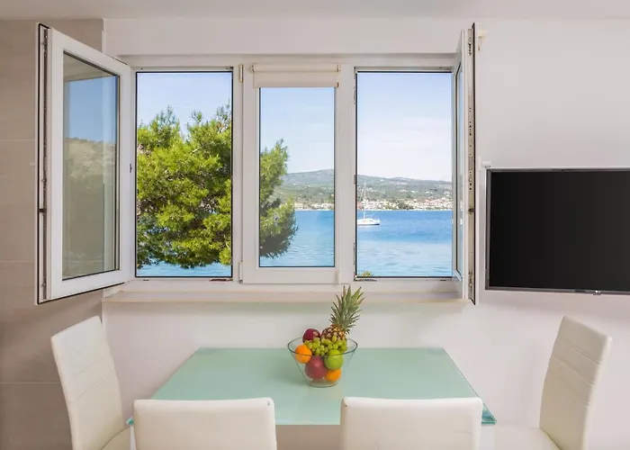 Estella * Rogoznica (Sibenik-Knin)