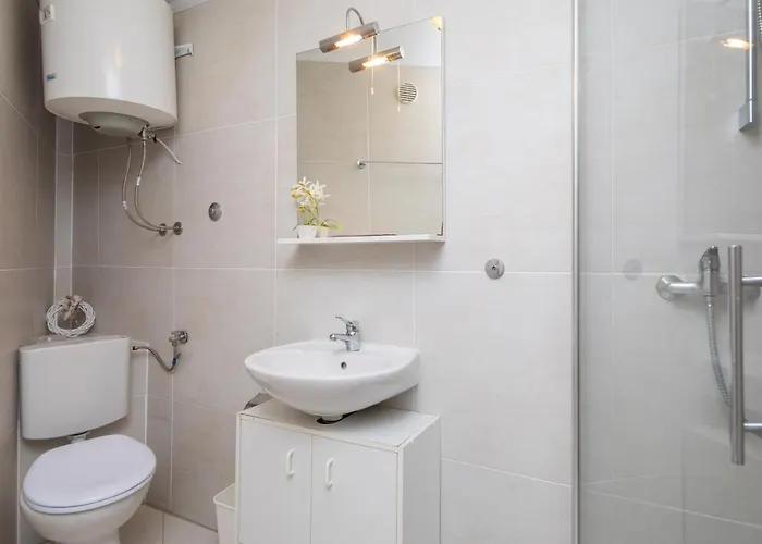 Estella Daire Rogoznica (Sibenik-Knin)